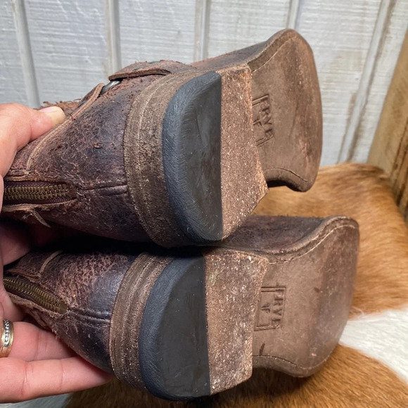 Frye Mens boots with zipper on back size 11.5 check them out very nice thanks 🙏 - Picture 6 of 11